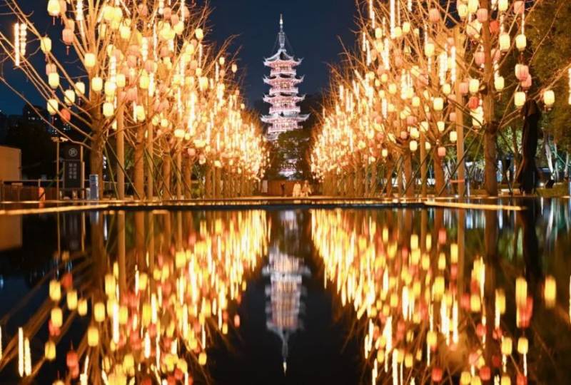 2025上海龙华寺春节开放攻略(时间+入寺预约+交通）
